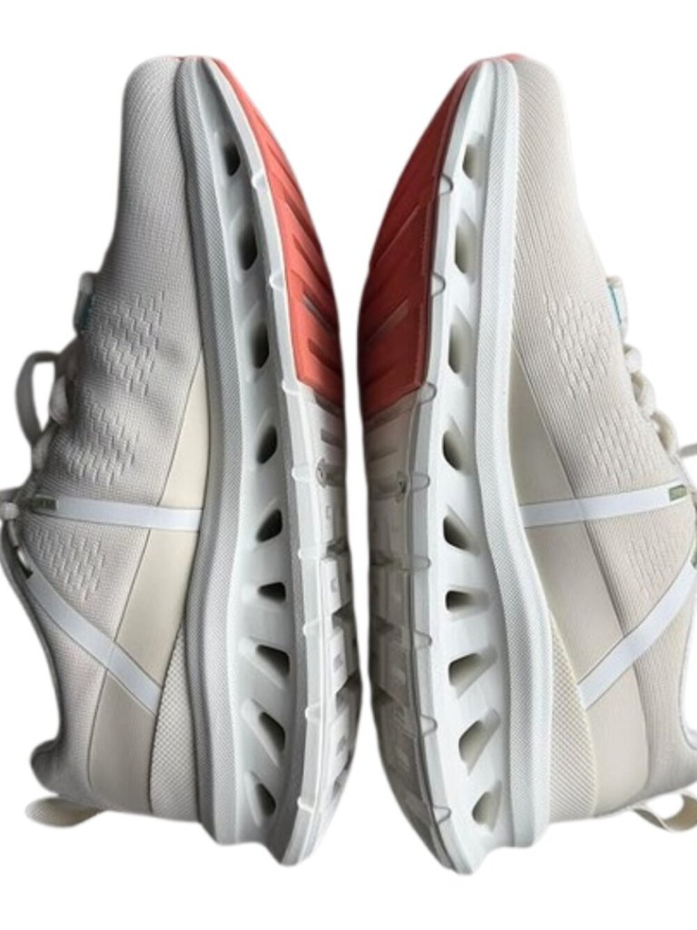A pair of athletic running shoes/sneakers size 7